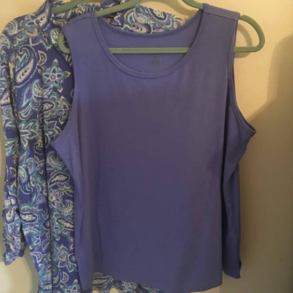 Appleseed’s women’s button up blouse